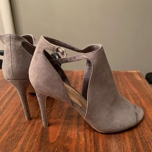 Peep toe heels